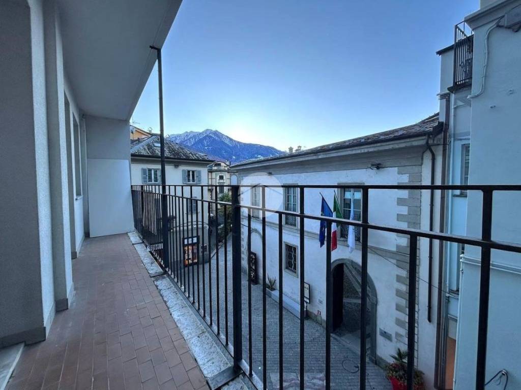 Appartamento a Sondrio in Via Dante, 18 - Foto 4