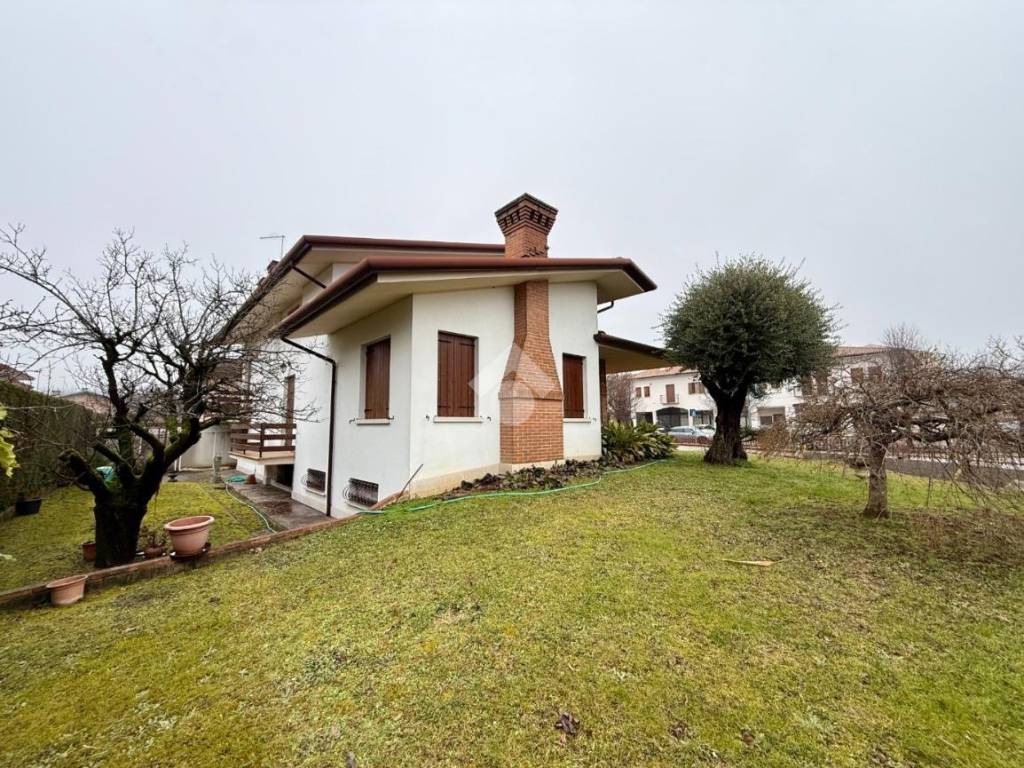 Casa indipendente a Noale in Via Della Cerva, 2 - Foto 3