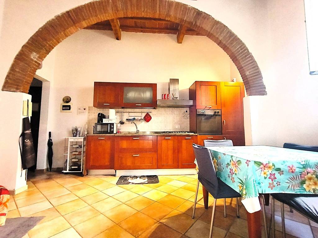 Appartamento a Livorno in Via Micali - Foto 2