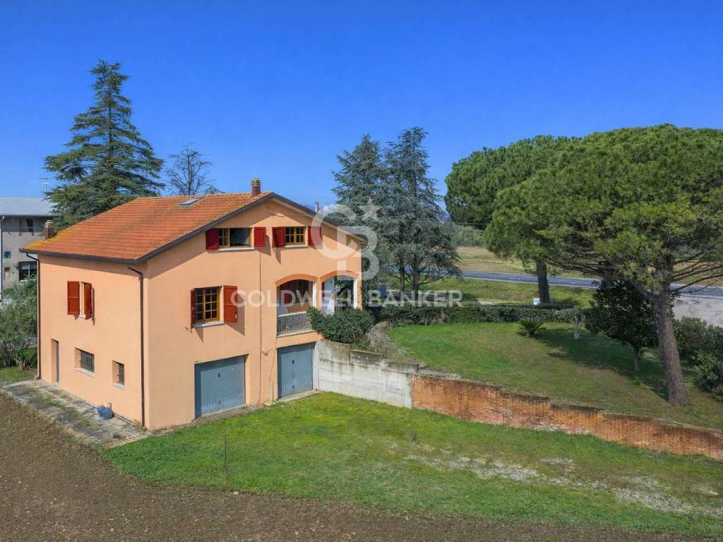 Casa indipendente a Santarcangelo di romagna in Via Trasversale Marecchia, 1411 - Foto 2