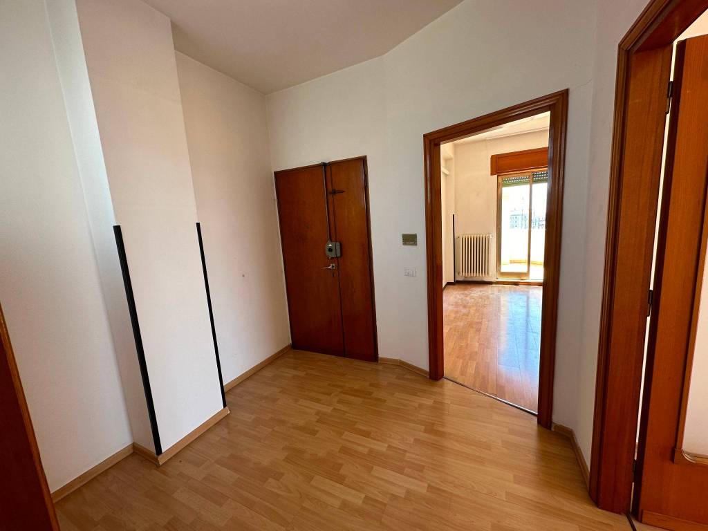 Appartamento a Ostuni in Viale Pola - Foto 4