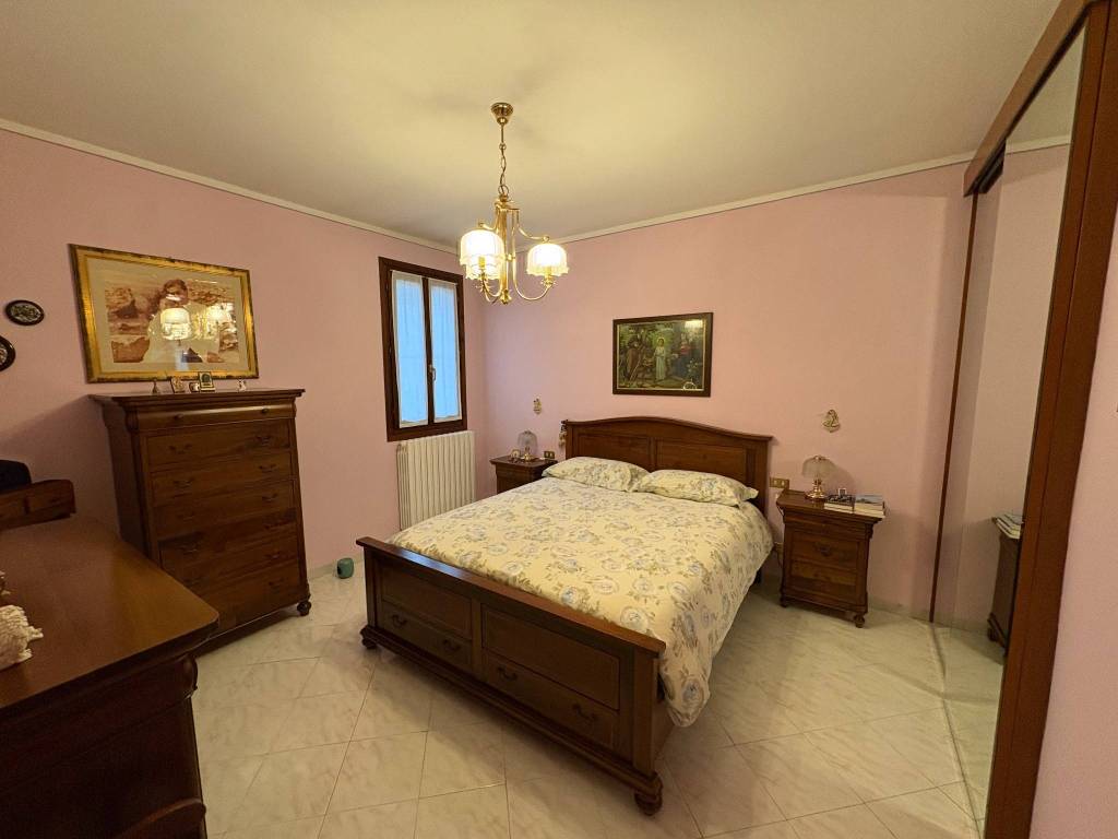 Villa a Cavezzo in Piazza Martiri della Libertà - Foto 4