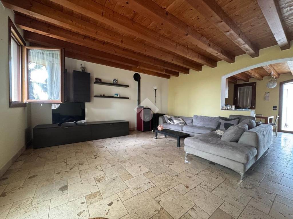 Casa indipendente a Colle umberto in Via Alcide De Gasperi, 70 - Foto 5