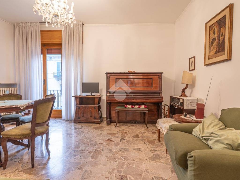 Appartamento a Verona in Via Guglielmo Marconi, 31 - Foto 5