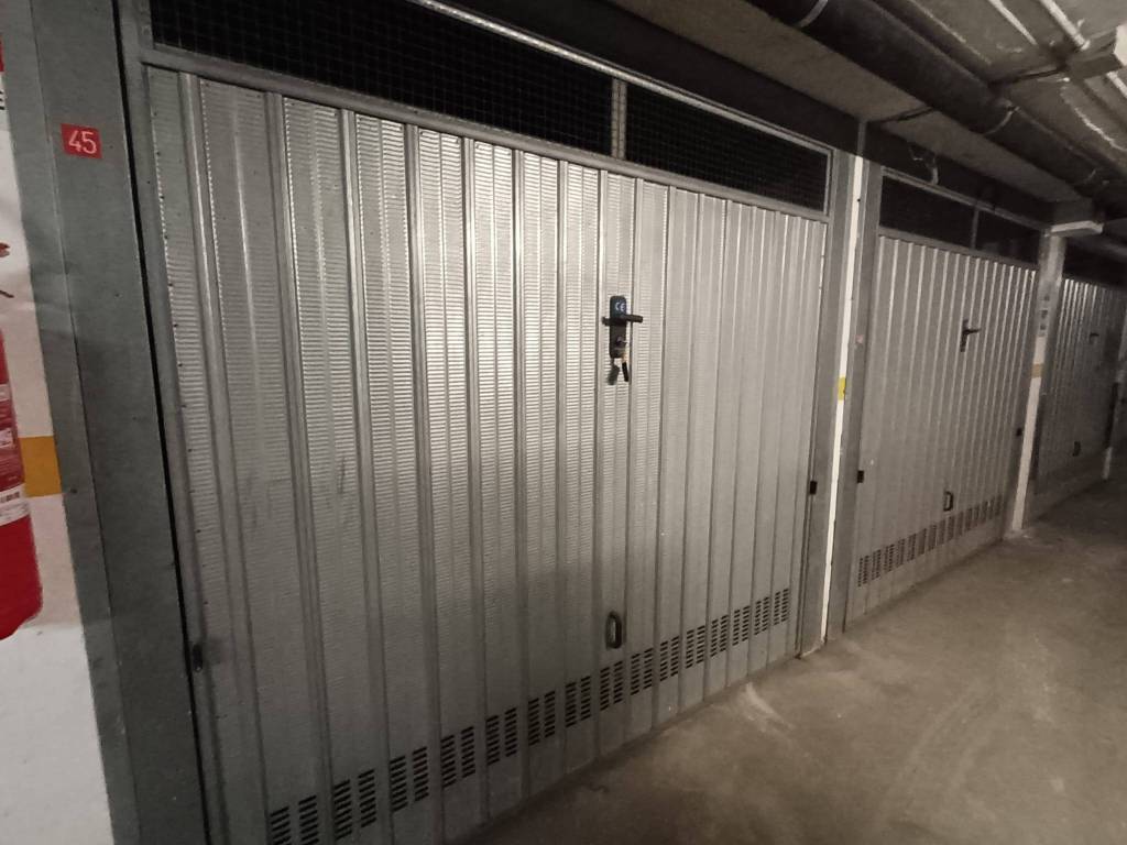 Box / garage a Asti in Corso Dante Alighieri, 161 - Foto 2