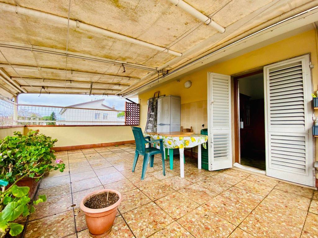 Appartamento a Lucca in Via Vecchia Terza, 46 - Foto 2