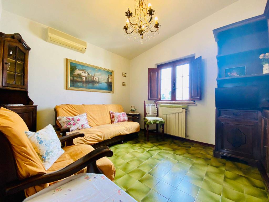 Appartamento a Lucca in Via Vecchia Terza, 46 - Foto 5