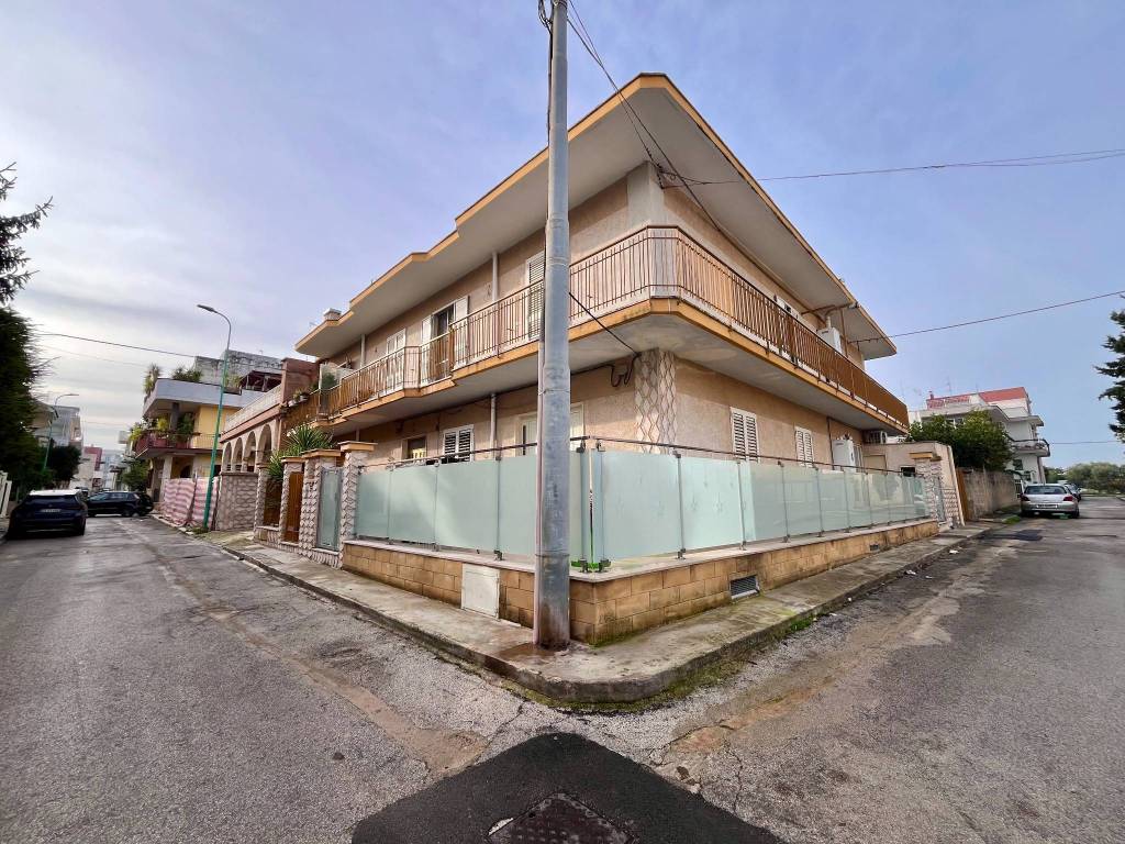 Appartamento a Bitetto in Via San Michele, 17 - Foto 2