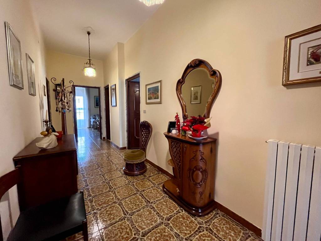 Appartamento a Bitetto in Via San Michele, 17 - Foto 4