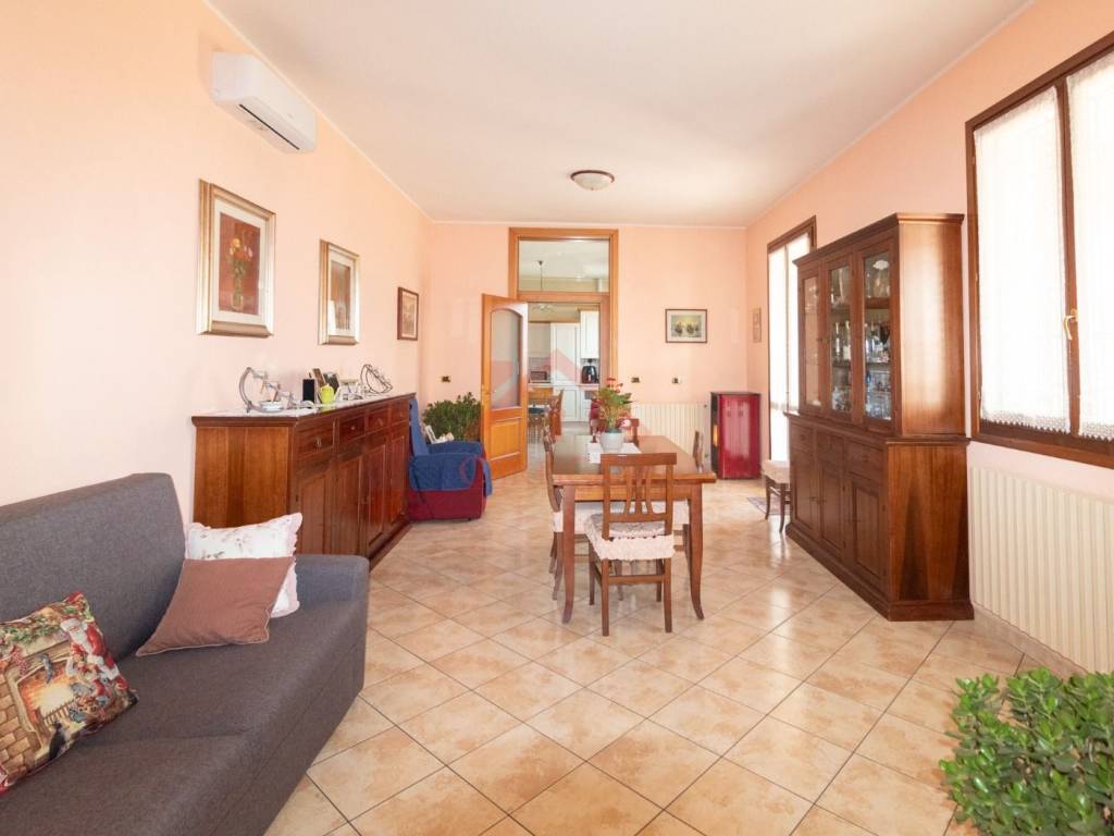 Villa a Novi di modena in Via Chiesa Sud - Foto 4