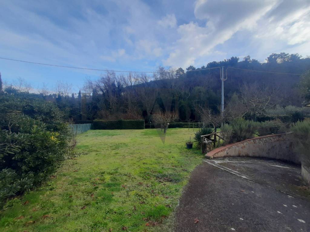 Villa a Capannori in Via G. Giusti, 13 - Foto 2