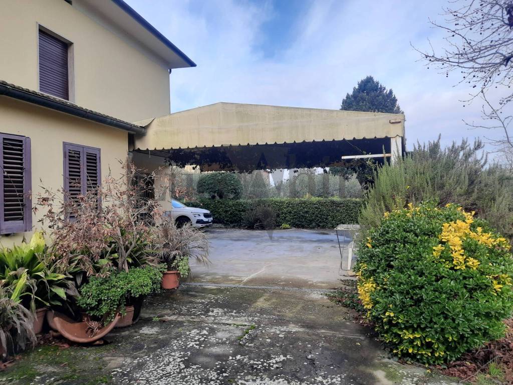 Villa a Capannori in Via G. Giusti, 13 - Foto 4