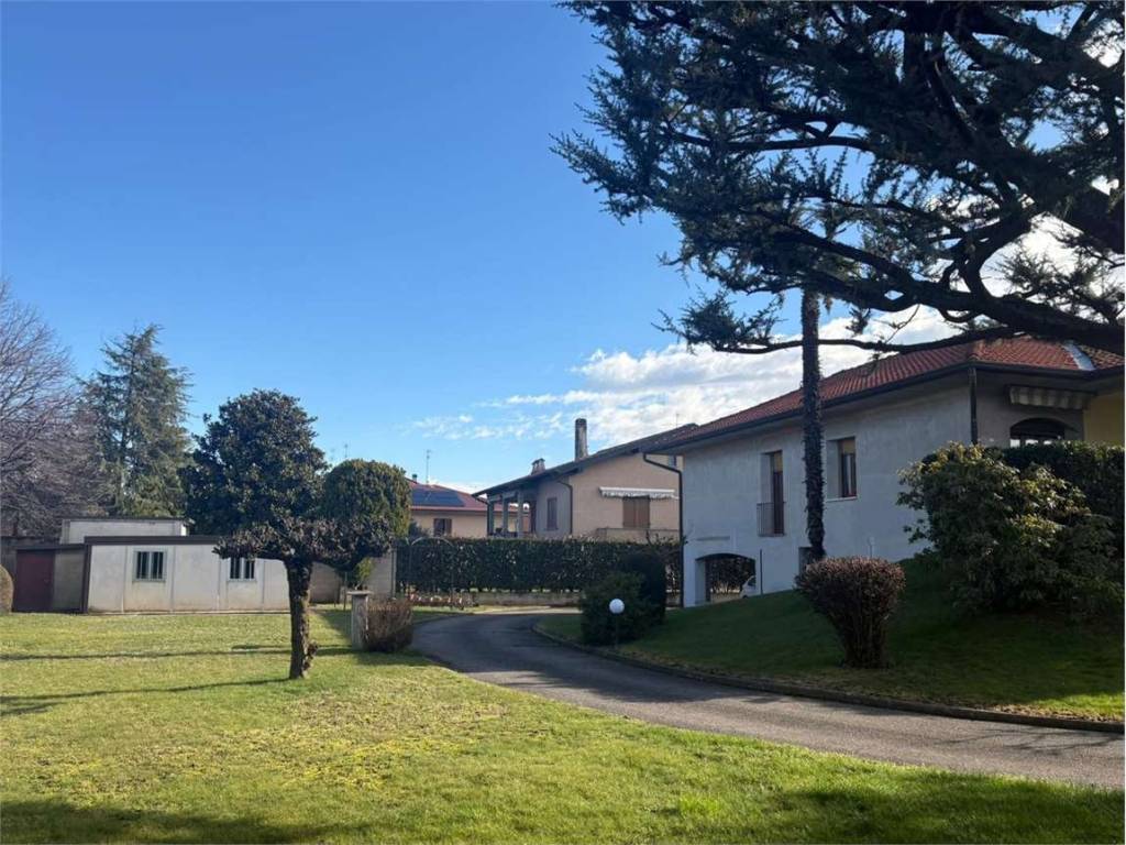 Villa a Gerenzano in Via San Giancomo, 19 - Foto 2