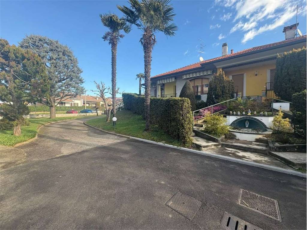 Villa a Gerenzano in Via San Giancomo, 19 - Foto 3