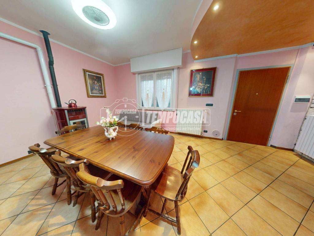Appartamento a Cadorago in Via Aldo Moro 39 - Foto 4