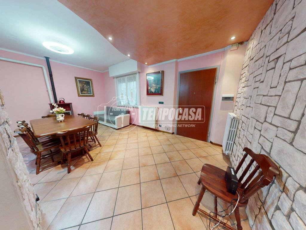 Appartamento a Cadorago in Via Aldo Moro 39 - Foto 5