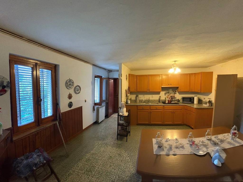 Appartamento a Barga in Via Michelangelo Buonarroti - Foto 2