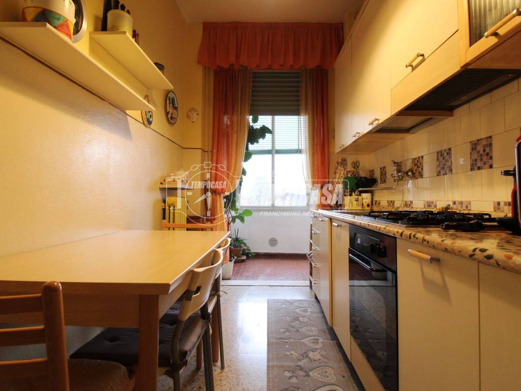 Appartamento a Reggio emilia in Via 4 Giornate di Napoli - Foto 3