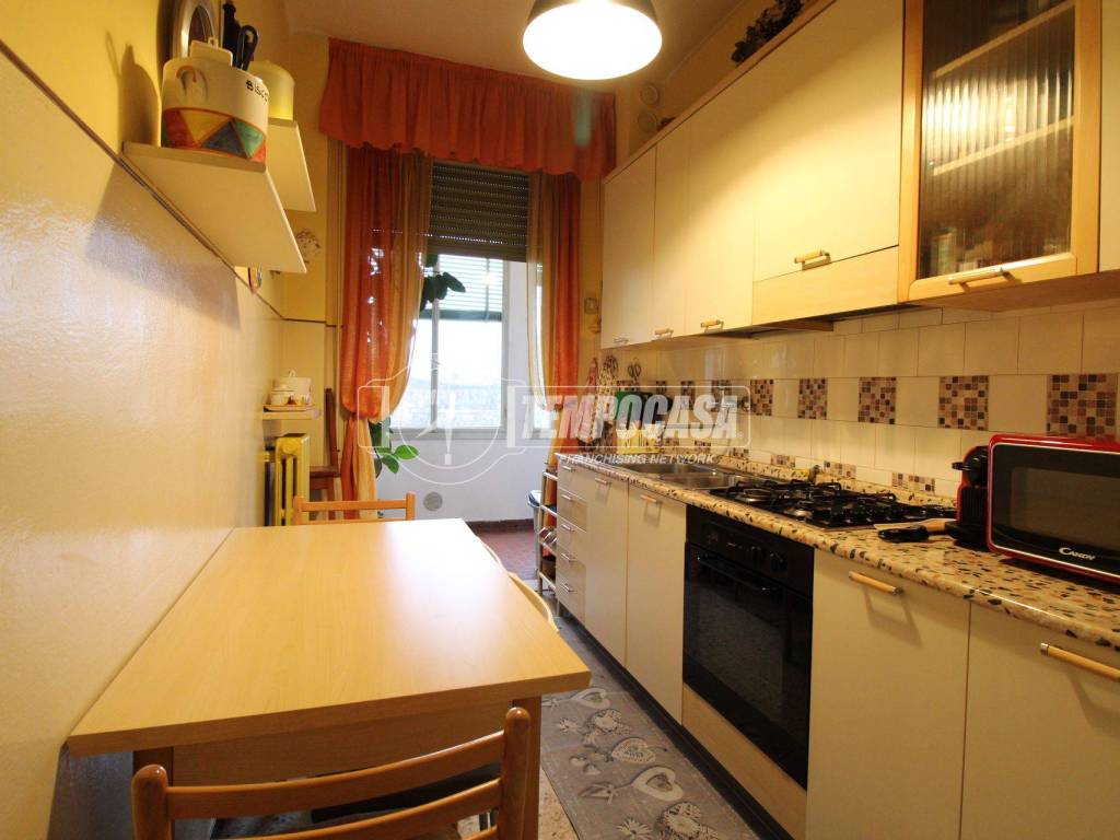 Appartamento a Reggio emilia in Via 4 Giornate di Napoli - Foto 4