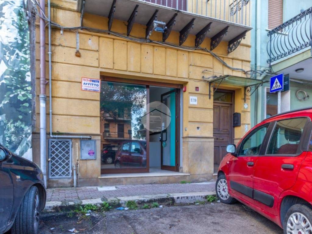 Box / garage a Villabate in Corso Vittorio Emanuele, 179 - Foto 5