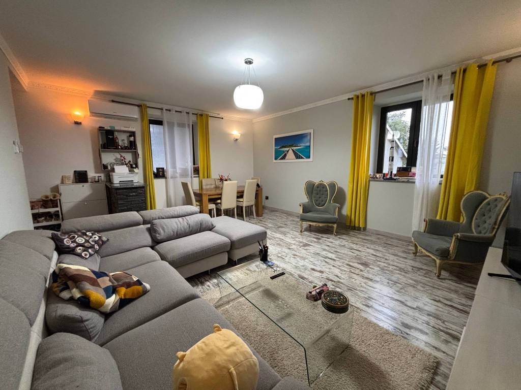 Villa a Casteggio in Via Caretta - Foto 2