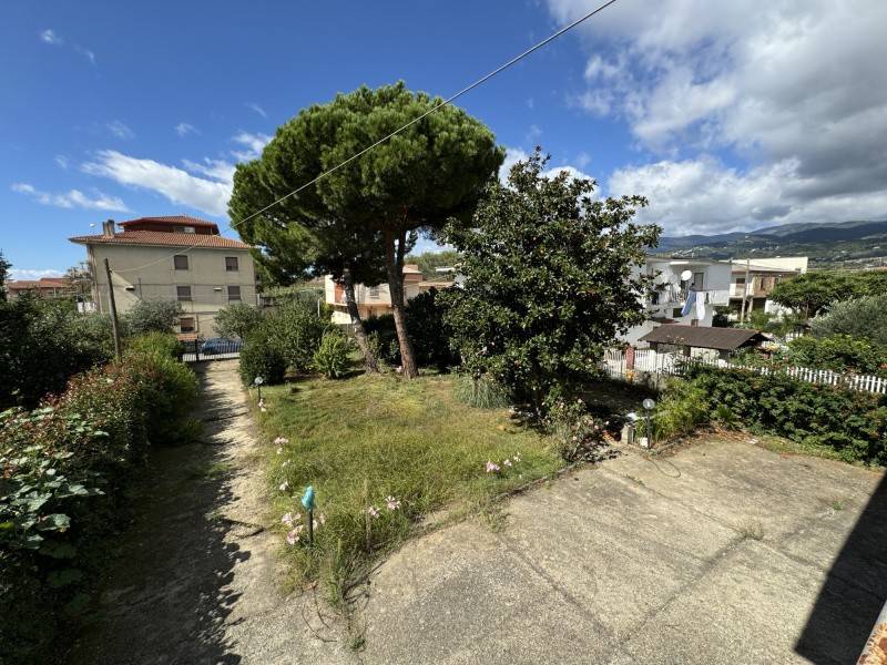 Villa a Lamezia terme in Via Francesco Acri - Foto 3