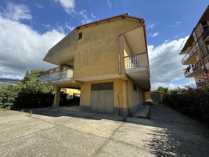 Villa a Lamezia terme in Via Francesco Acri - Foto 5