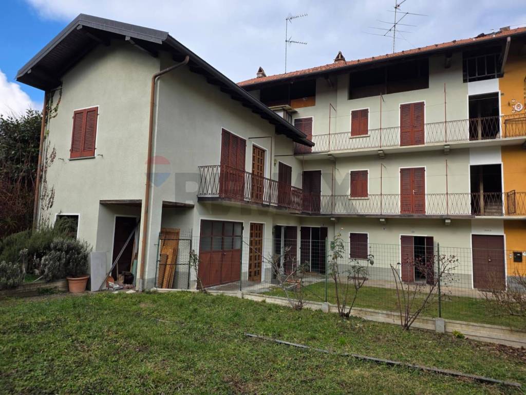 Casa indipendente a Invorio in Via Monte Rosa - Foto 2
