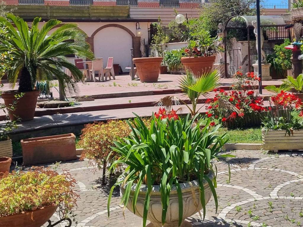 Appartamento a Pomezia in Via Domenico Guerrazzi, 1 - Foto 2