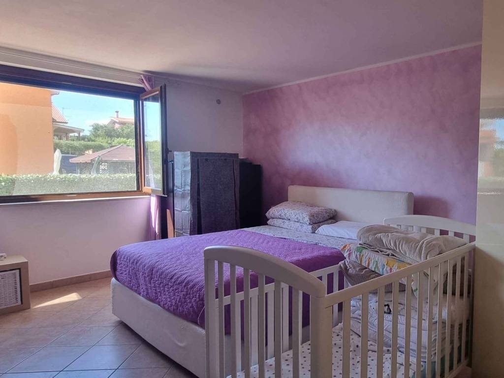 Villa a Pomezia in Via delle Azalee - Foto 5