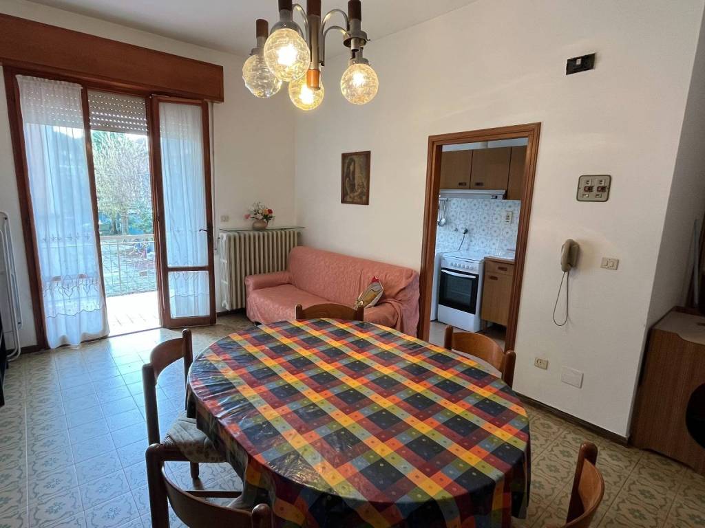 Appartamento a Cervia in Viale Edmondo De Amicis, 13 - Foto 4