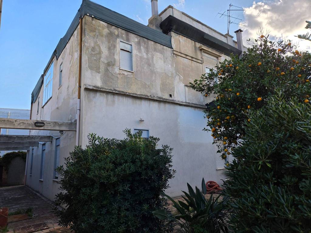 Palazzo / stabile a Motta san giovanni in Via Nazionale, 104 - Foto 3