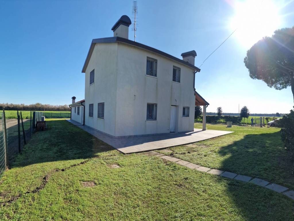 Villa a Comacchio in Via Valle Staffano - Foto 2