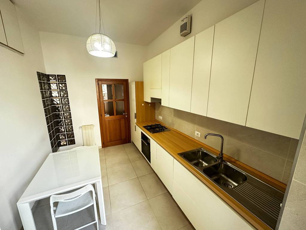 Appartamento a Cagliari in Via Vincenzo Bellini, 22 - Foto 4