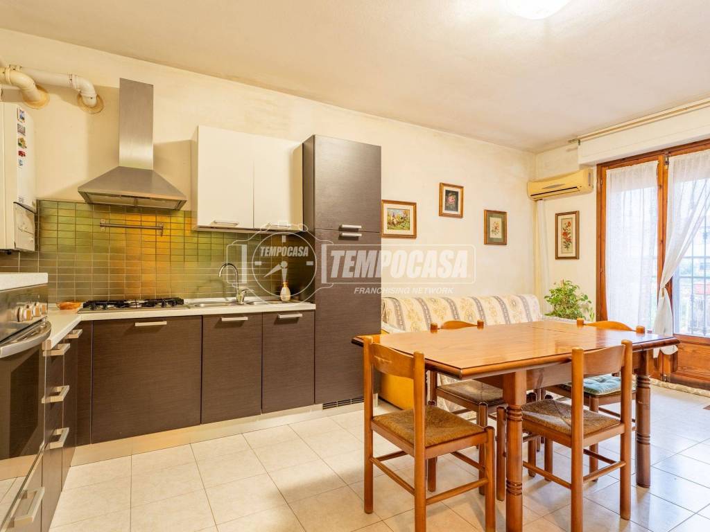 Appartamento a Castagneto carducci in Via Vecchia Aurelia 1/L/4 - Foto 2