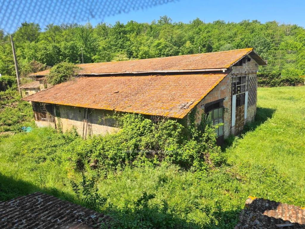 Palazzo / stabile a Gambassi terme in Zona periferia - Foto 4