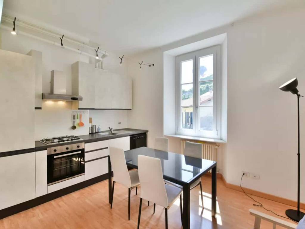 Appartamento a Cernobbio in Via Alessandro Volta - Foto 2