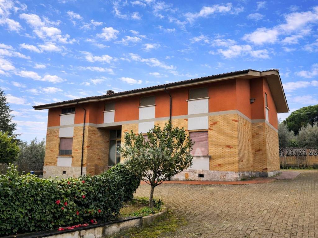 Villa a Velletri in Via Appia Sud - Foto 4