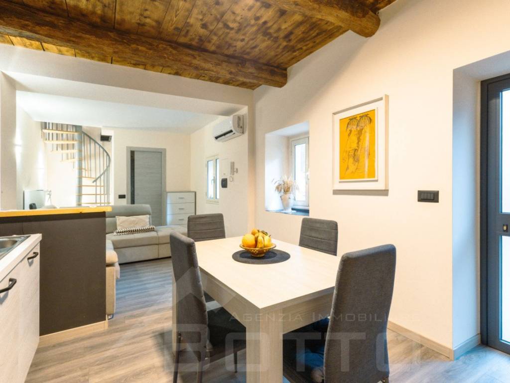 Appartamento a Borgomanero in piazza martiri - Foto 3