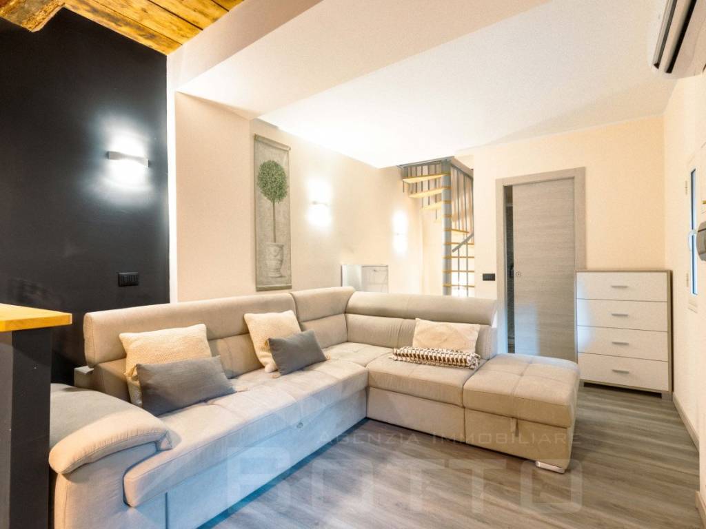 Appartamento a Borgomanero in piazza martiri - Foto 4