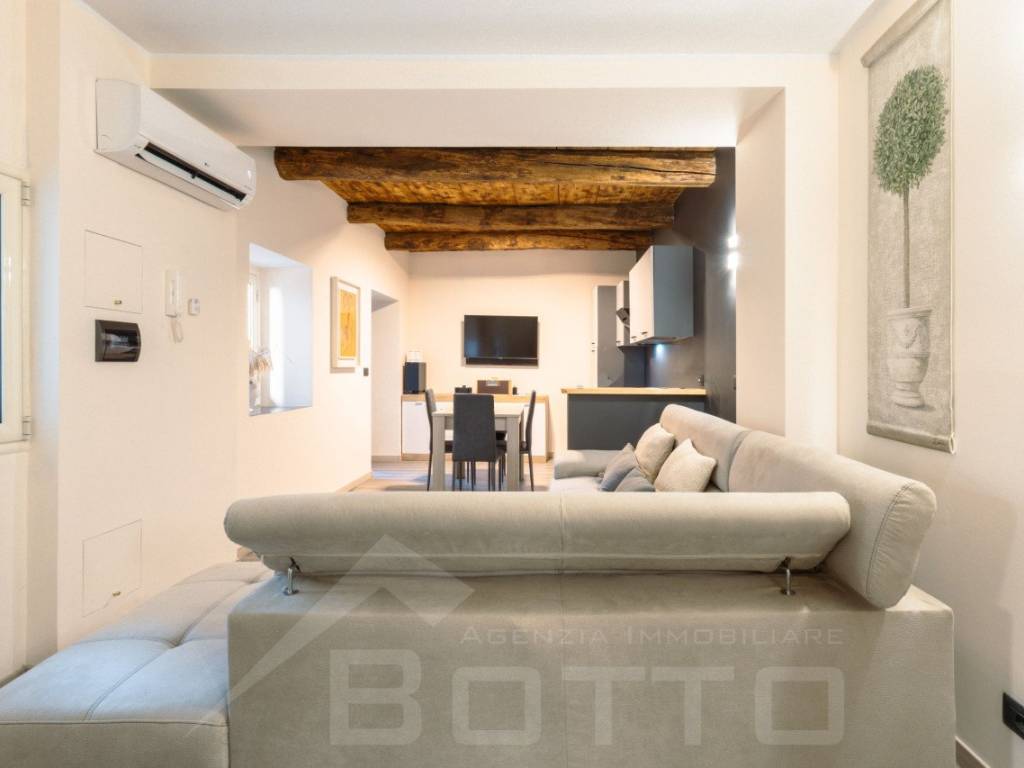 Appartamento a Borgomanero in piazza martiri - Foto 5