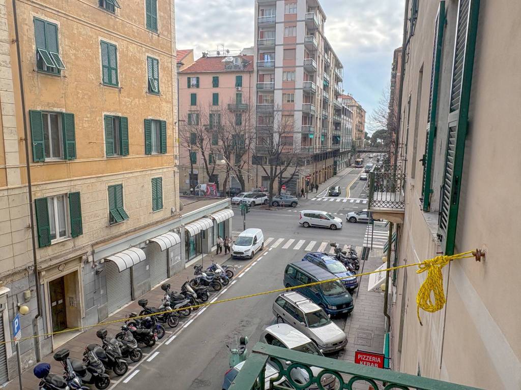 Appartamento a Savona in Via Bartolomeo Guidobono - Foto 2