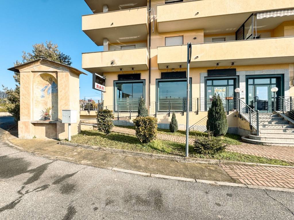 Immobile a Borgomanero in Via Gozzano 78 - Foto 2