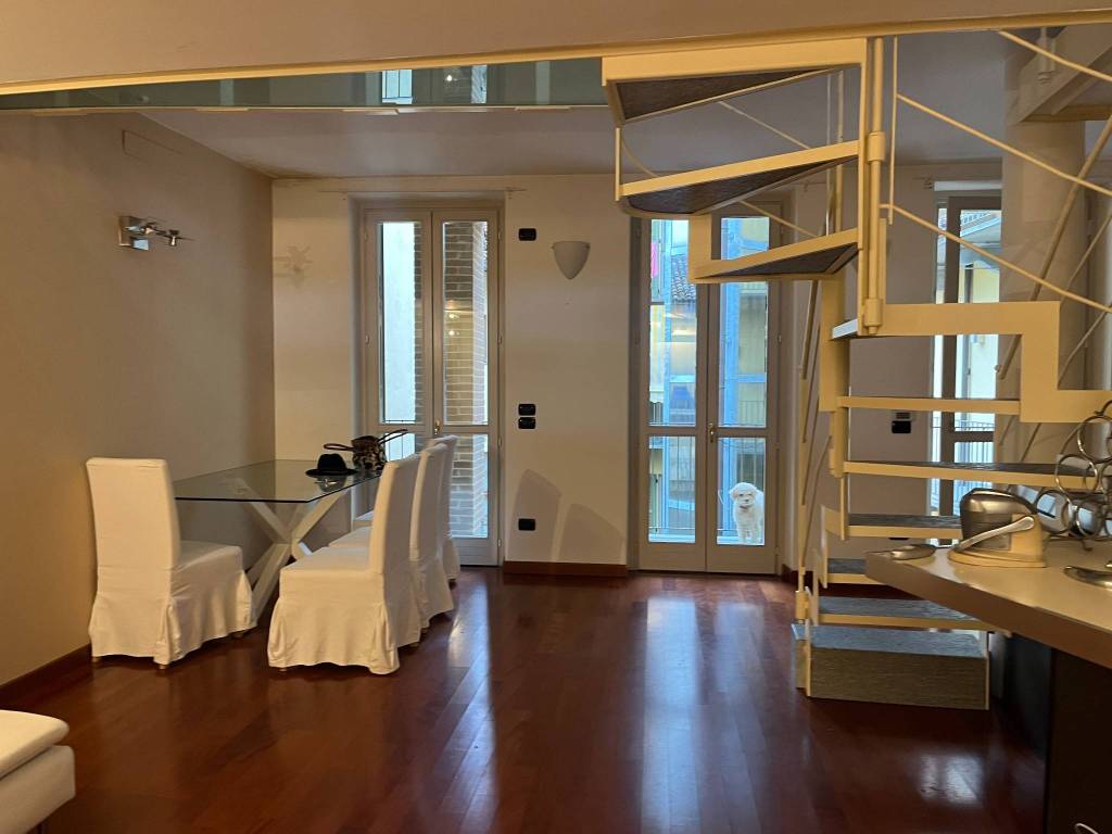 Appartamento a Alba in Vicolo dell'Arco, 9 - Foto 3