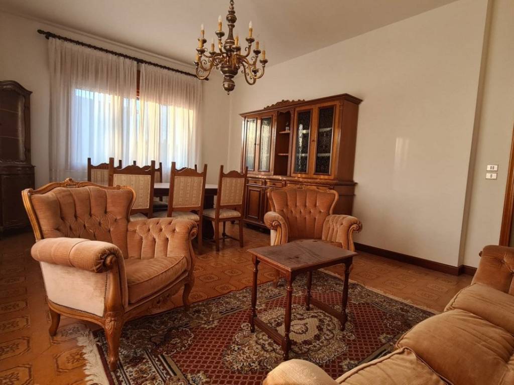 Appartamento a Vittorio veneto in Via Antonio Correr n. 6 - Foto 5