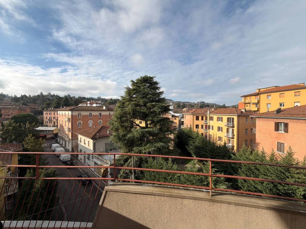 Appartamento a Bologna in via romagnoli - Foto 3