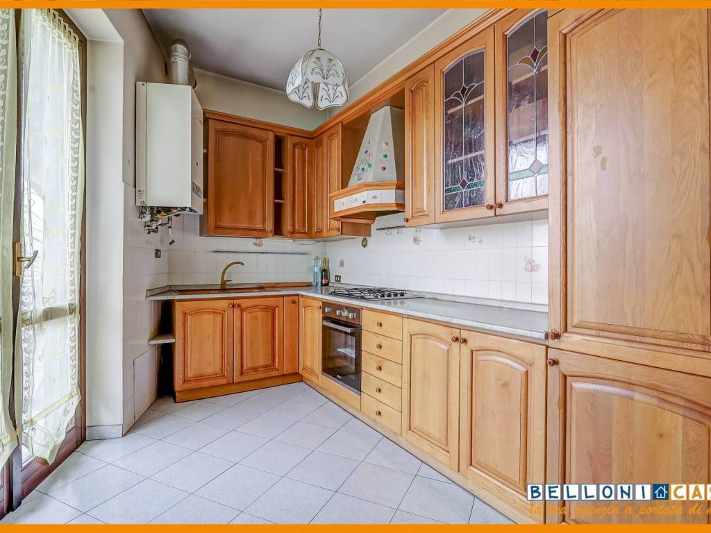 Casa indipendente a Castronno in Via San Carlo - Foto 4