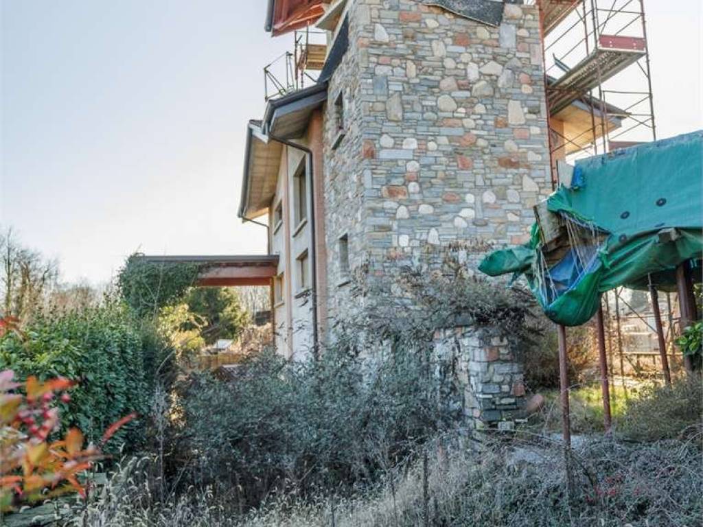 Villa a Biandronno in Via Piave, 5 - Foto 3