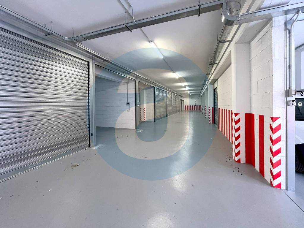 Box / garage a Bari in Viale del Concilio Vaticano II, 89 - Foto 3