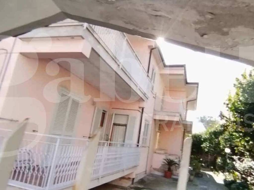 Palazzo / stabile a Aversa in Via corridoni - Foto 2